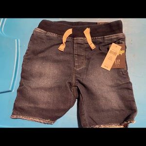 Little boy GAP shorts